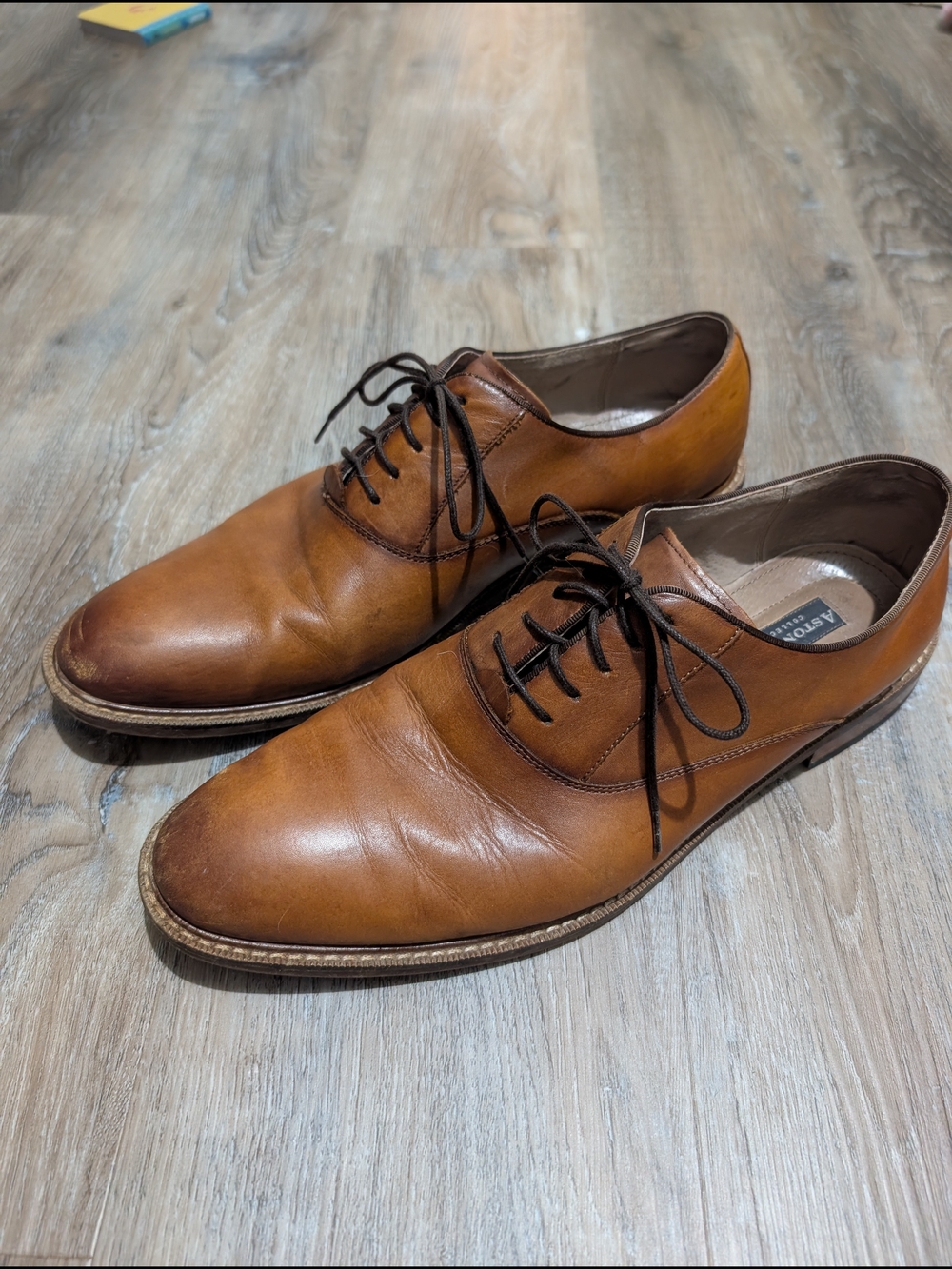Classic Tan Leather Derby Shoes